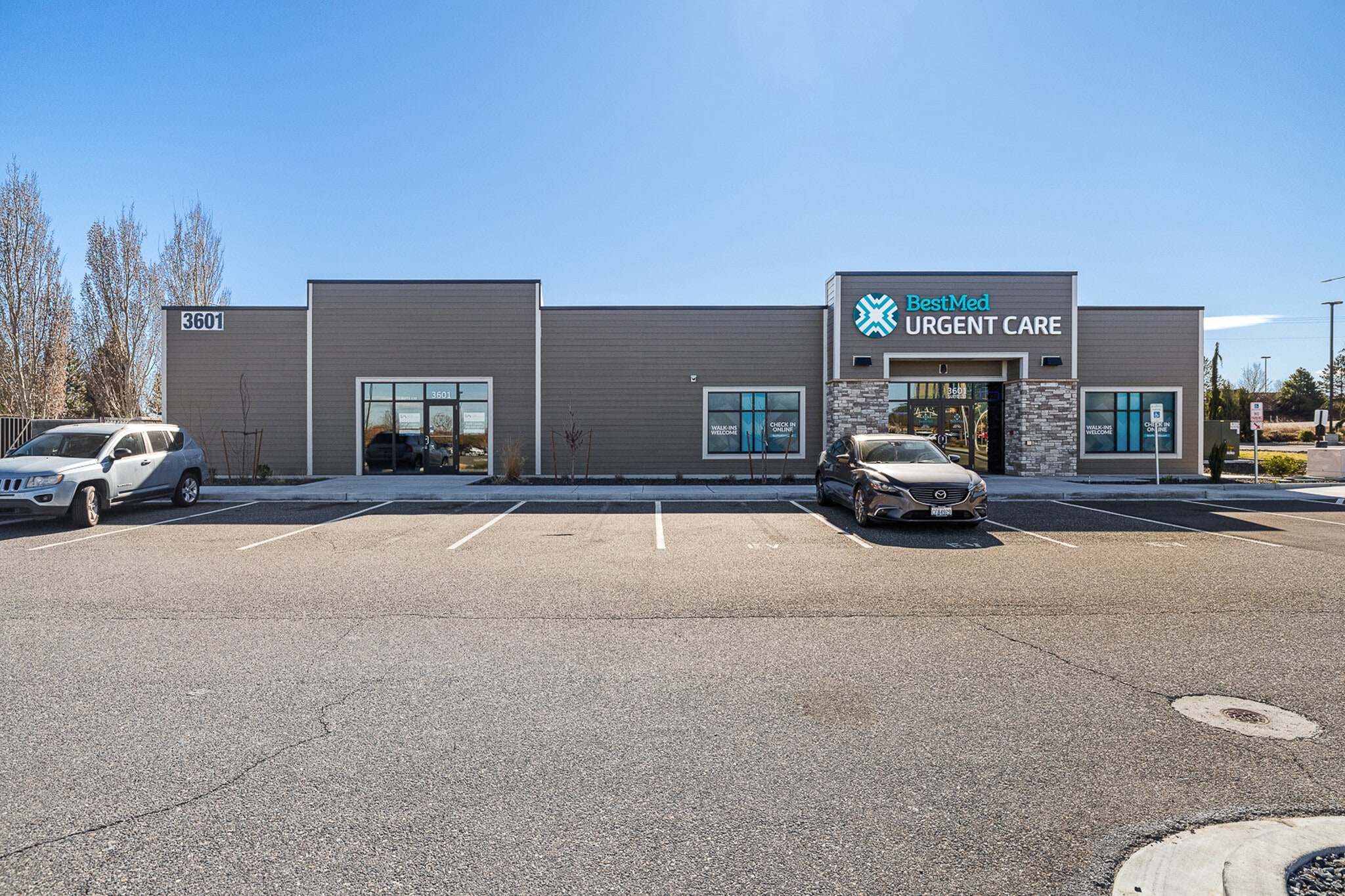 3601 Plaza Way, Kennewick, WA for lease Building Photo- Image 1 of 4