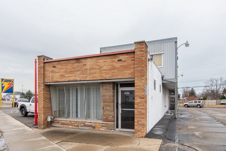 28640 Gratiot Ave, Roseville, MI à vendre - Photo du bâtiment - Image 2 de 31