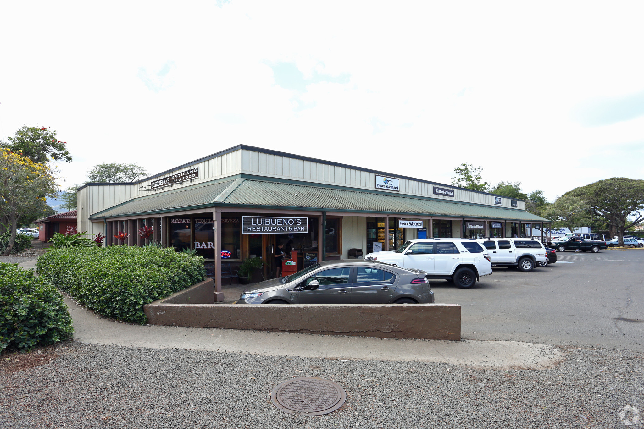 66-165 Kamehameha Hwy, Haleiwa, HI for sale Primary Photo- Image 1 of 1