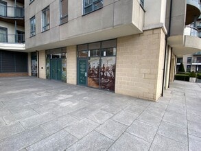 Beaufort Park, London for lease Interior Photo- Image 1 of 11