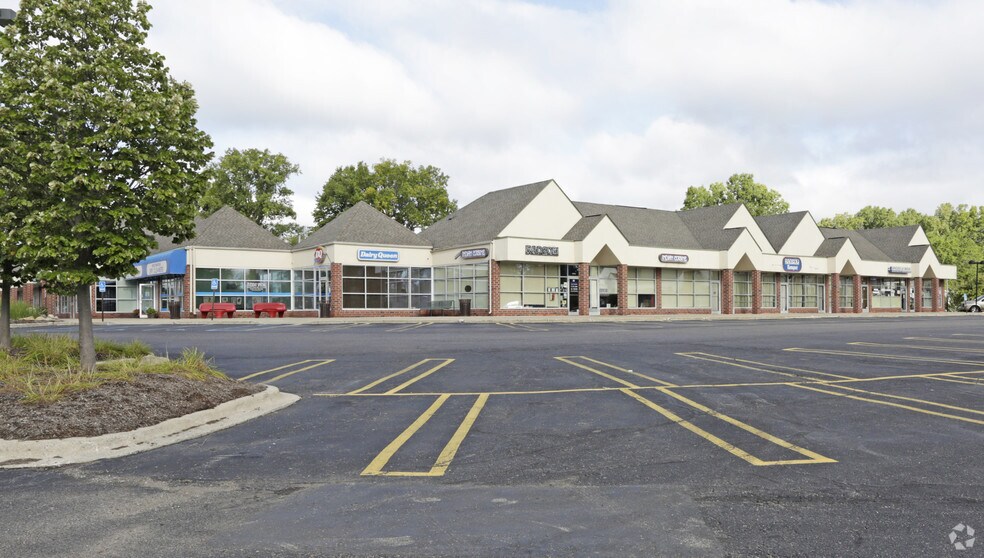 3021-3095 E Walton Blvd, Auburn Hills, MI à louer - Photo du bâtiment - Image 3 de 5