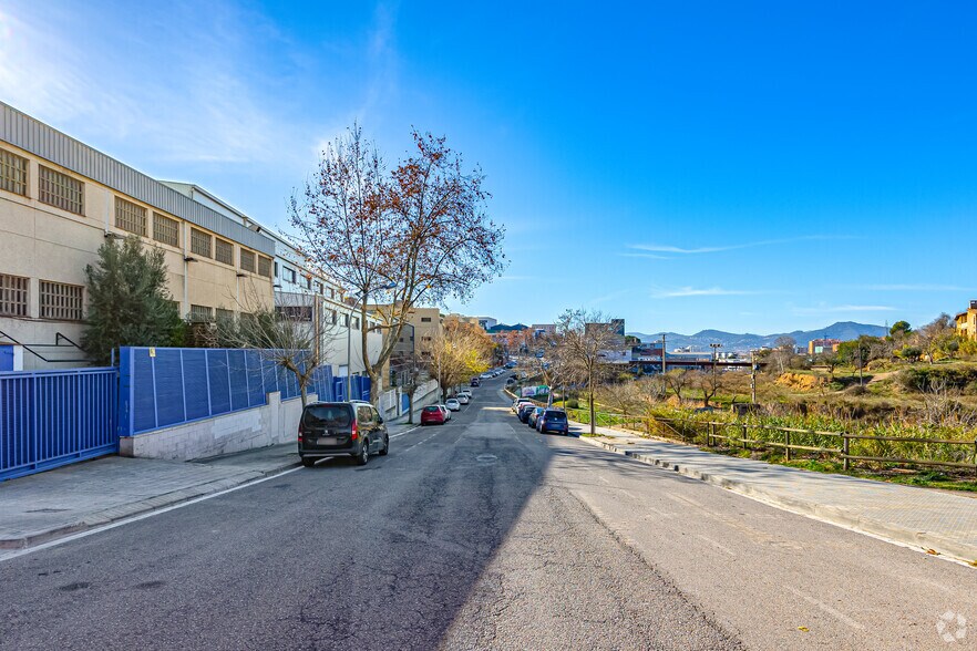 Industriel dans Sant Just Desvern, Barcelona à vendre - Photo du bâtiment - Image 2 de 3