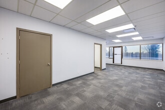 5401 Temple Dr NE, Calgary, AB for lease Interior Photo- Image 1 of 4