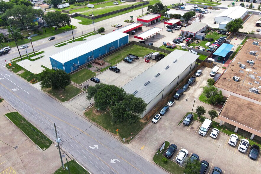 5305 5th St, Katy, TX à vendre - Photo du bâtiment - Image 1 de 18