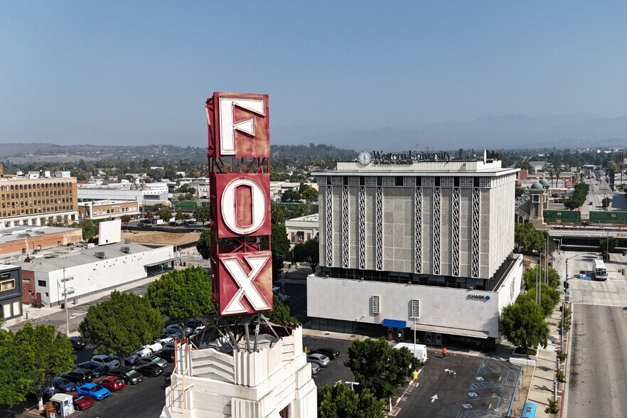 333 S Garey Ave, Pomona, CA à vendre - Photo du bâtiment - Image 3 de 22