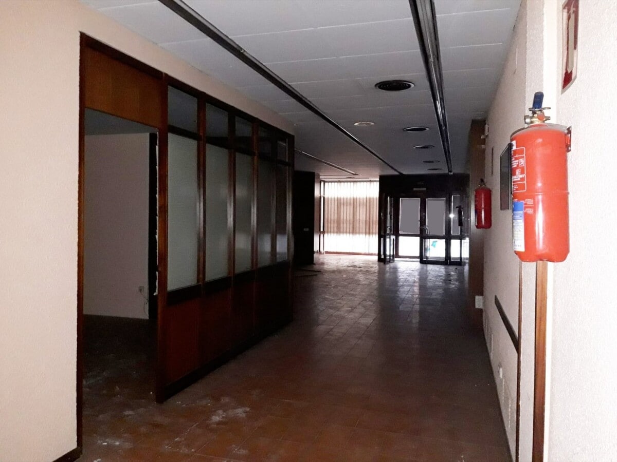 Tarragona, TAR 43001 - Unit Pt 01 - - Interior Photo - Image 2 of 5