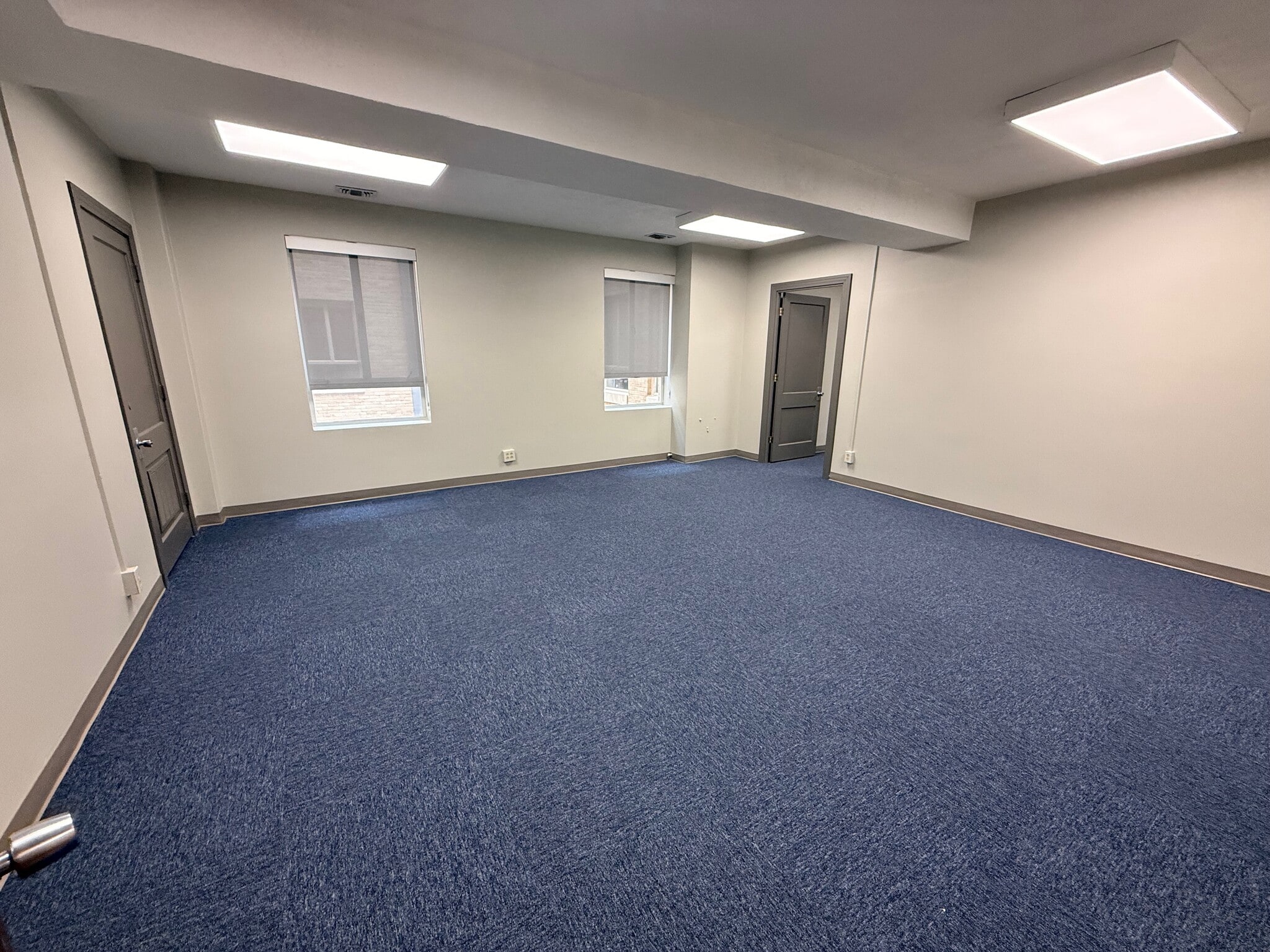 121 S Broadway Ave, Tyler, TX for lease Interior Photo- Image 1 of 5