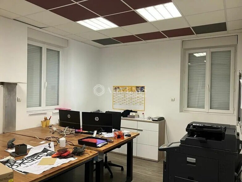 Flex in Bourges for sale - Interior Photo - Image 2 of 3