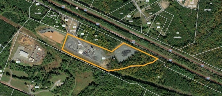 535 Midway Ln, Louisa, VA à louer - Photo du bâtiment - Image 1 de 1