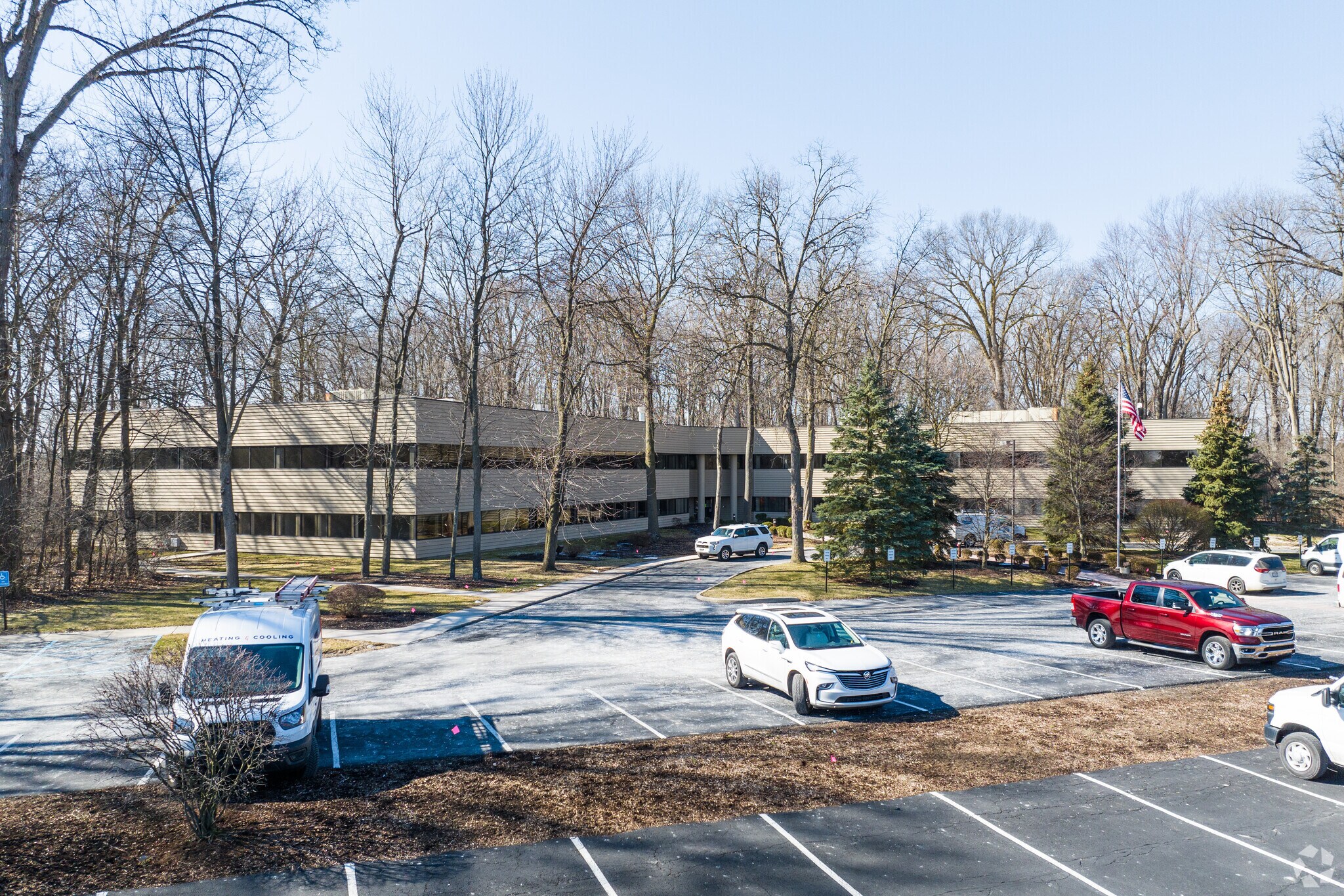 1695 Indian Wood Cir, Maumee, OH for lease Building Photo- Image 1 of 8