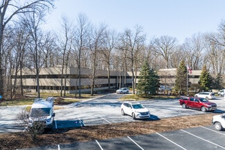 Plus de détails pour 1695 Indian Wood Cir, Maumee, OH - Bureau à louer