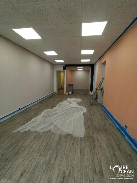 Commerce de détail dans Nantes à louer - Photo du bâtiment - Image 3 de 4