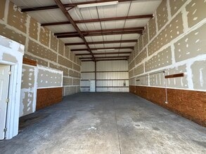 5468 Williamsburg Dr, Punta Gorda, FL for lease Interior Photo- Image 2 of 2