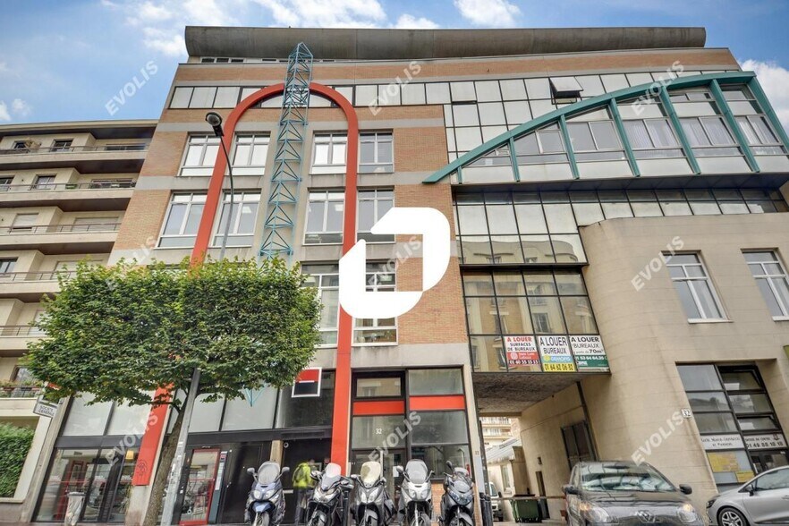 Flex dans Montreuil à louer - Photo du bâtiment - Image 2 de 10