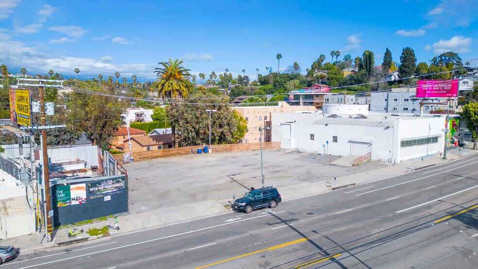 2515-2517 W Sunset Blvd, Los Angeles, CA à louer - Photo du bâtiment - Image 2 de 5