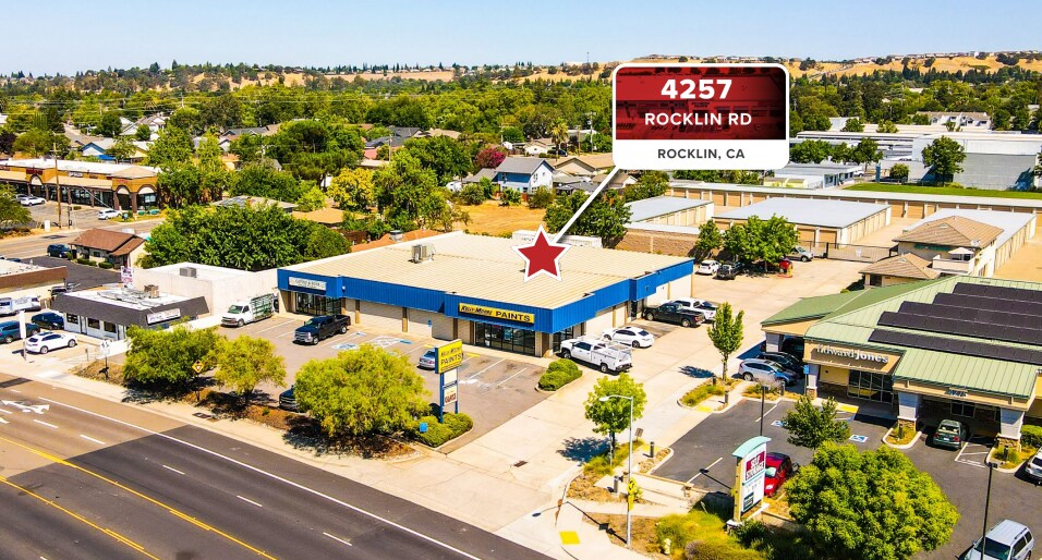 4257 Rocklin Rd, Rocklin, CA à louer - Photo du bâtiment - Image 2 de 4