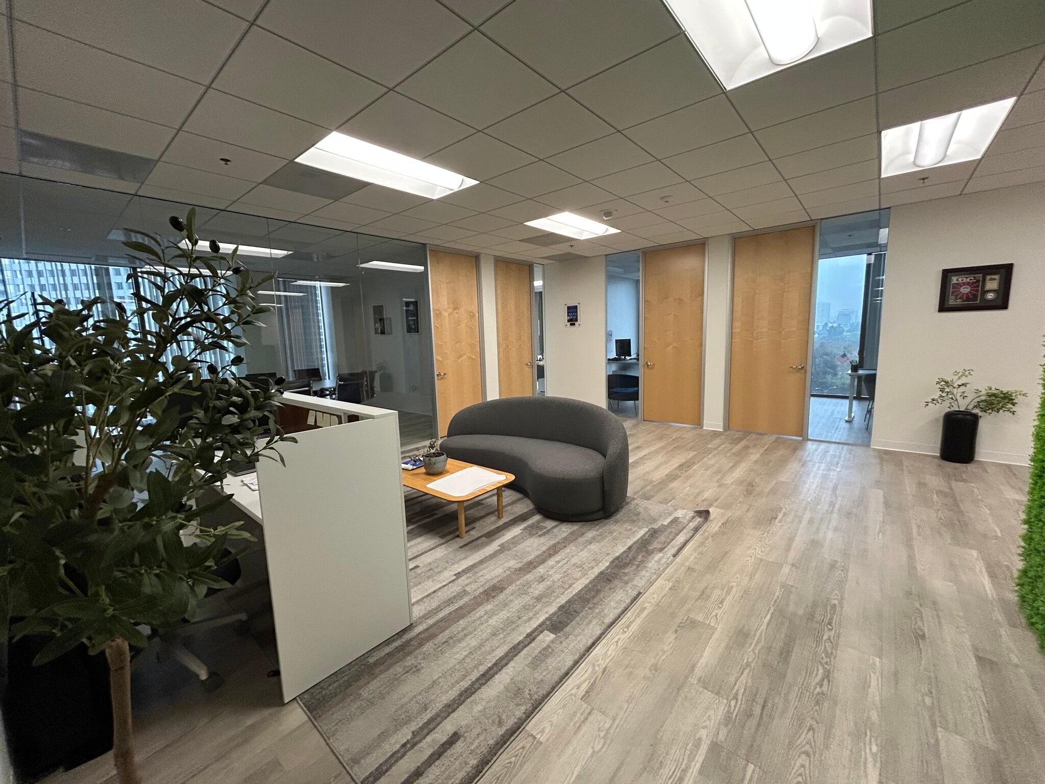 1801 Century Park E, Los Angeles, CA for lease Interior Photo- Image 1 of 13