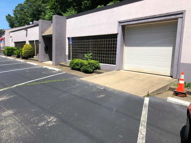 Plus de détails pour 1038 William Flynn Hwy, Glenshaw, PA - Bureau/Commerce de détail à louer