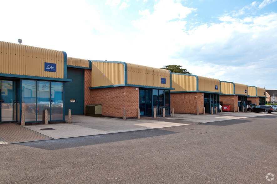 5 Courtwick Ln, Littlehampton for lease - Building Photo - Image 3 of 6