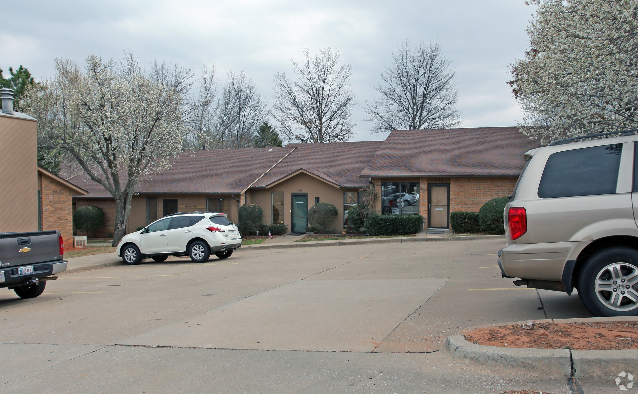 1616 E 19th St, Edmond, OK à vendre Photo principale- Image 1 de 1