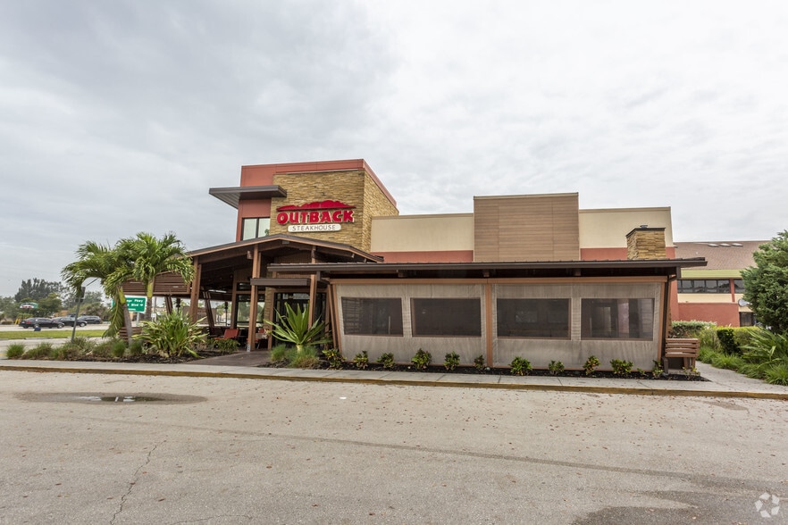 12995 S Cleveland Ave, Fort Myers, FL for sale - Building Photo - Image 3 of 3