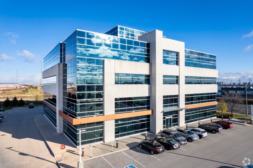 7300-7330 Keele St, Concord, ON for lease - Building Photo - Image 2 of 5