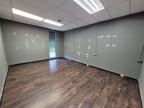 2500 W Broad St, Athens, GA for lease Interior Photo- Image 2 of 4