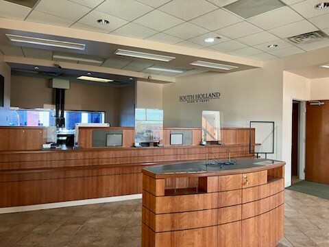 200 W 162nd St, South Holland, IL for lease - Interior Photo - Image 2 of 5