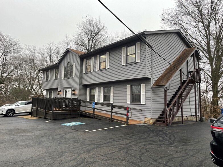 6370 Mount Pleasant St NW, North Canton, OH for lease - Primary Photo - Image 2 of 4