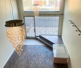 7552 Melrose Ave, Los Angeles, CA à louer Photo intérieure- Image 2 de 5