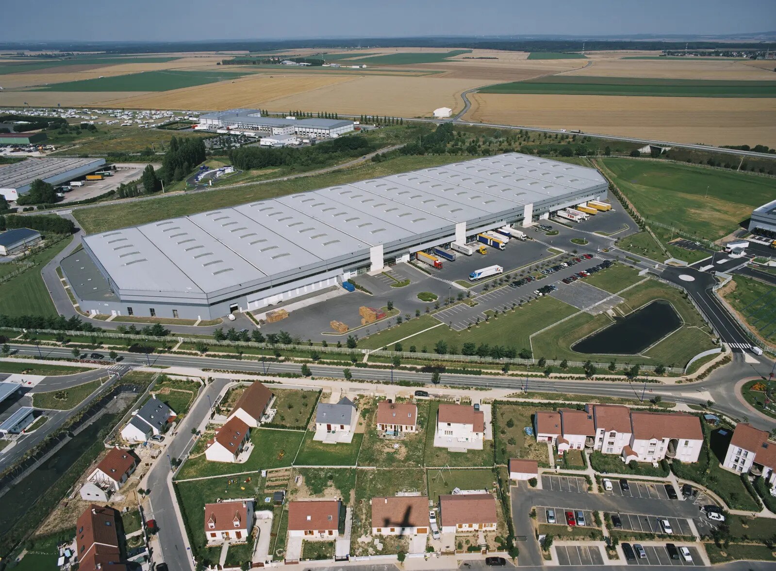 53 Route De Paris, Le Plessis-Belleville for lease Building Photo- Image 1 of 4