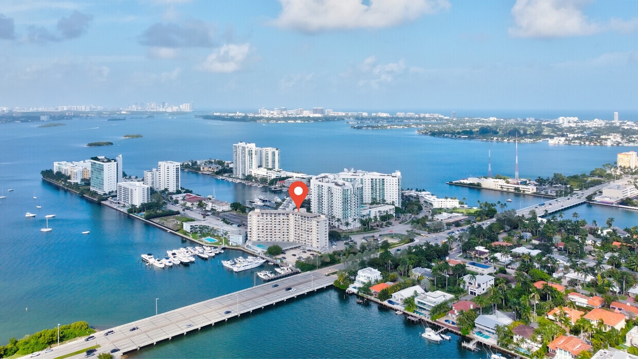 7904 West Dr, North Bay Village, FL for sale Primary Photo- Image 1 of 9