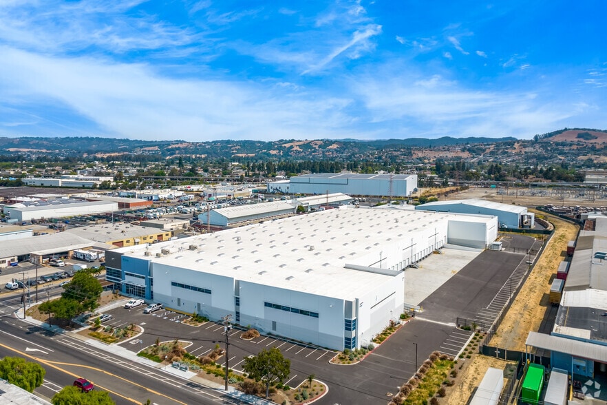 2756 Alvarado St, San Leandro, CA for lease - Aerial - Image 3 of 4