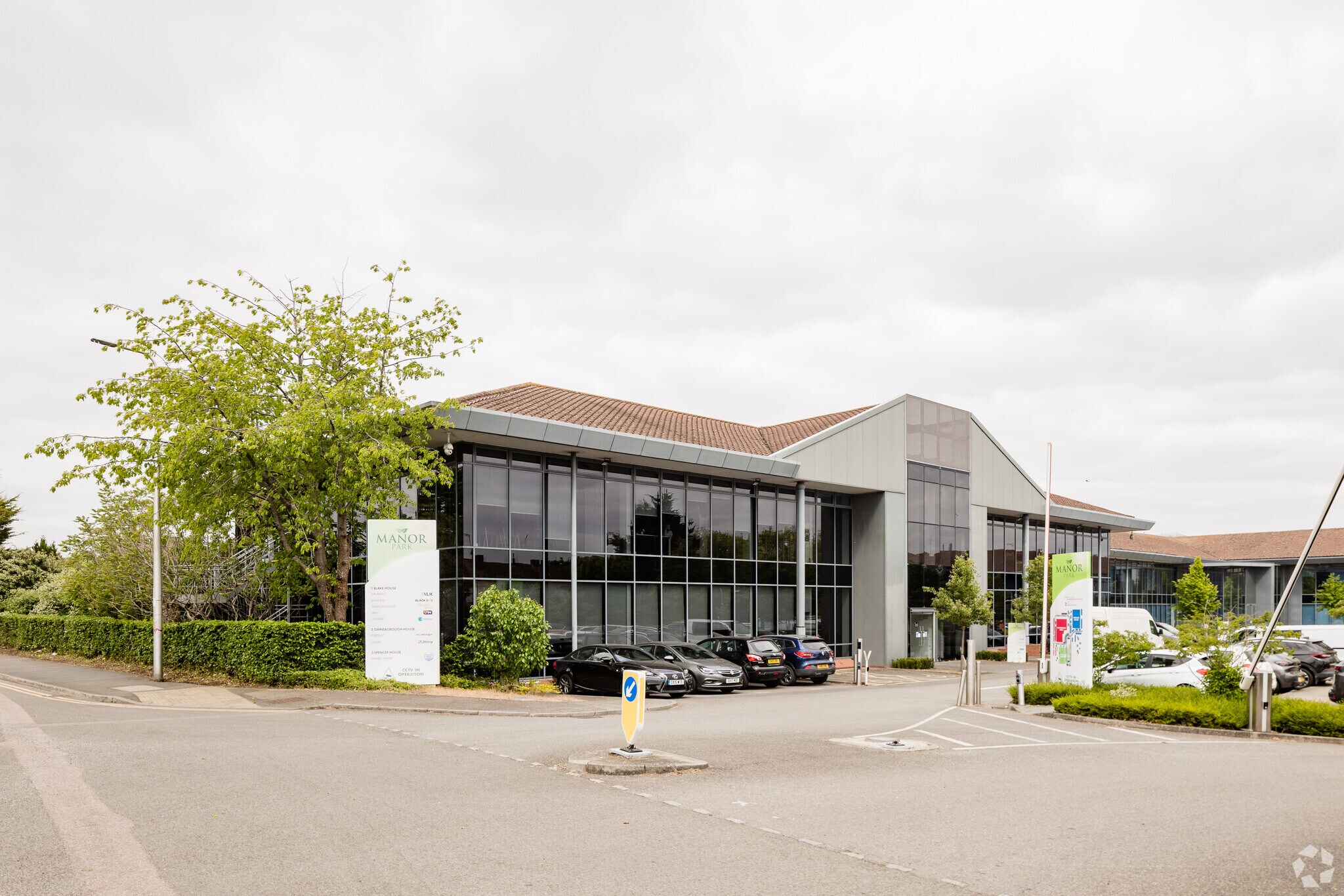 Manor Farm Rd, Reading à vendre Photo principale- Image 1 de 1