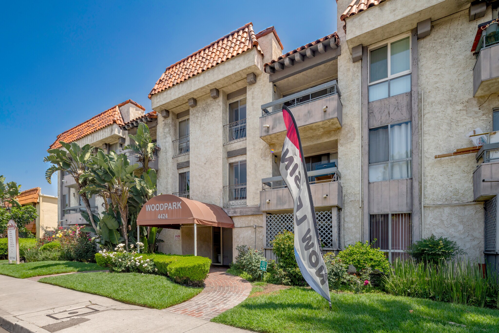 4424 Woodman Ave, Sherman Oaks, CA à vendre Photo du bâtiment- Image 1 de 1