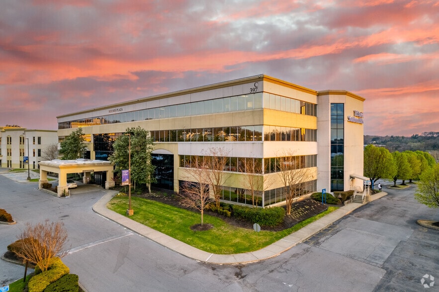 397 Wallace Rd, Nashville, TN for lease - Building Photo - Image 1 of 6