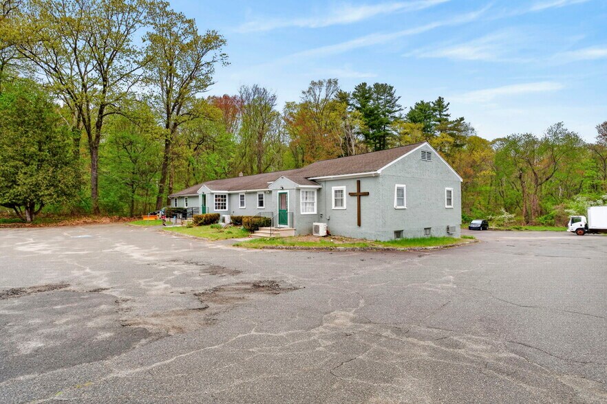 415 Andover St, Georgetown, MA for lease - Primary Photo - Image 2 of 17