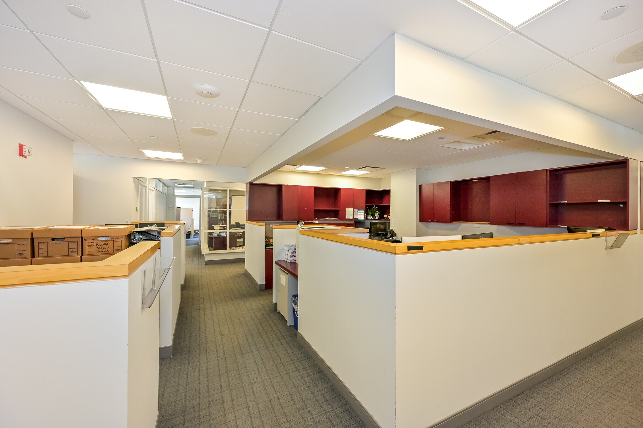 220 E 42nd St, New York, NY for lease Interior Photo- Image 1 of 4