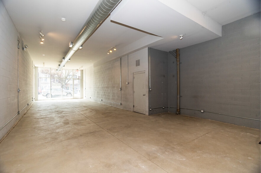 2624 W Armitage Ave, Chicago, IL for sale - Building Photo - Image 3 of 15