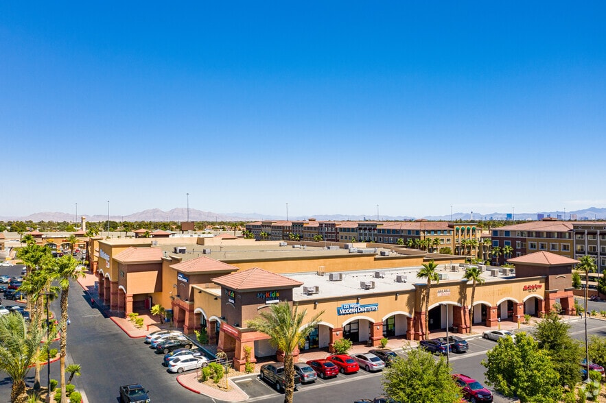 7131-7171 W Craig Rd, Las Vegas, NV for lease - Building Photo - Image 3 of 6
