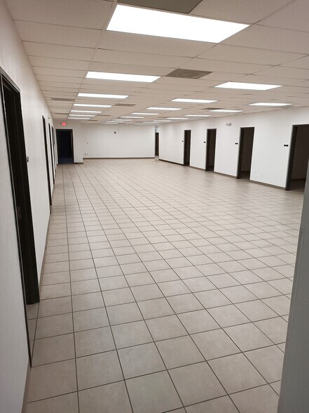 1060 MacKintosh Dr, Brownsville, TX à louer - Photo du bâtiment - Image 3 de 17