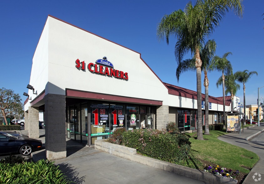 1520-1634 E Katella Ave, Orange, CA for lease - Primary Photo - Image 2 of 9