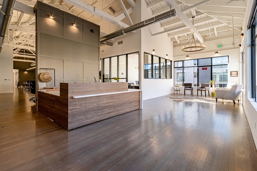 1900-1902 Van Ness Ave, San Francisco, CA for lease - Building Photo - Image 2 of 8