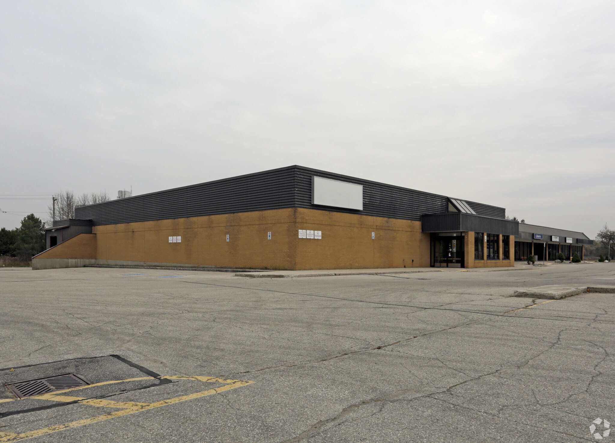 480 Smith St, Wellington North, ON for sale Primary Photo- Image 1 of 1