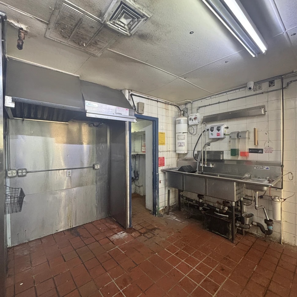 5025-5035 Broadway, New York, NY for lease Interior Photo- Image 1 of 7