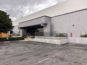 295 Willow Ave, City Of Industry, CA for lease Building Photo- Image 2 of 3