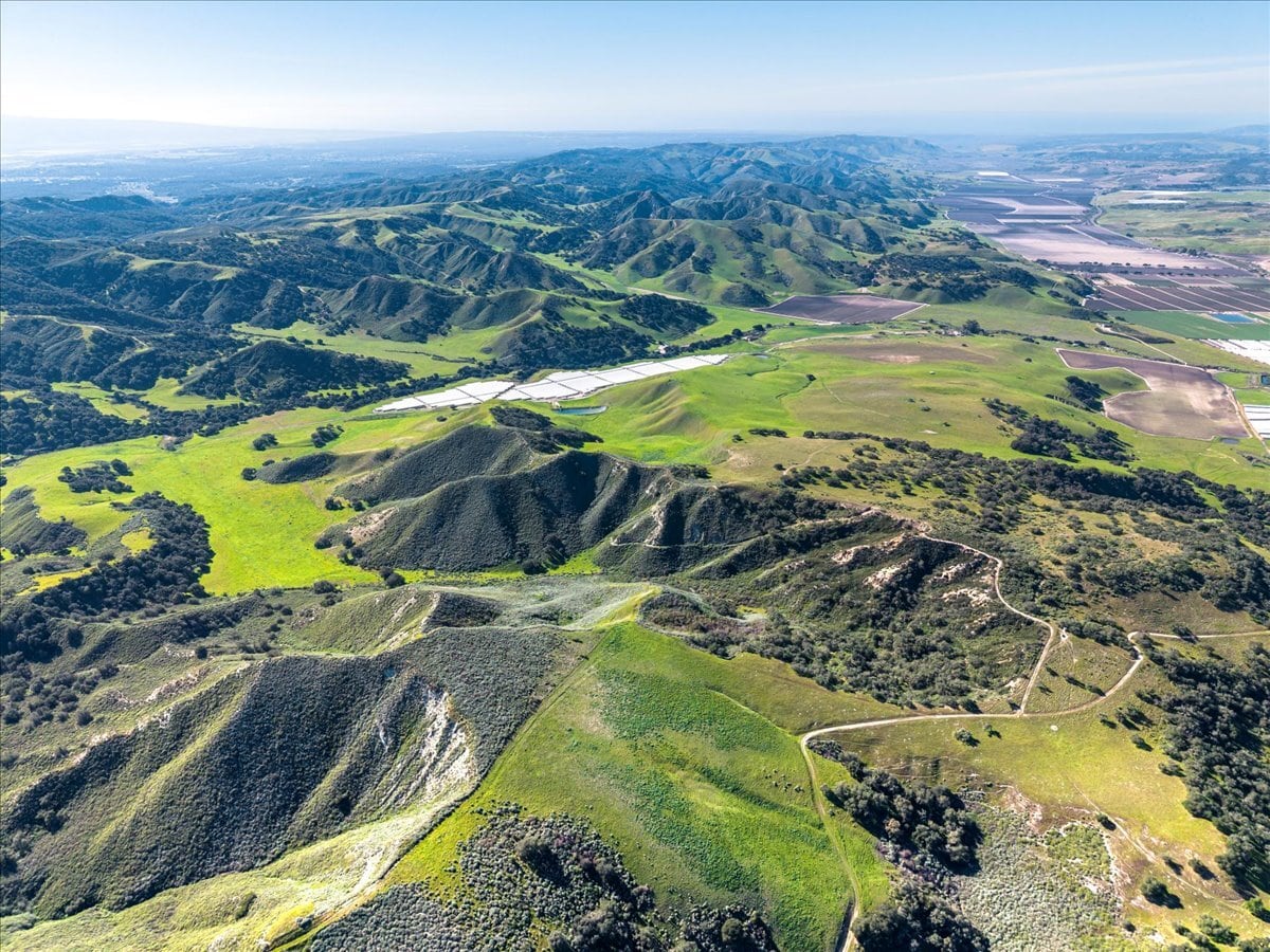 9451 Batchelder Rd, Los Alamos, CA for sale Primary Photo- Image 1 of 90