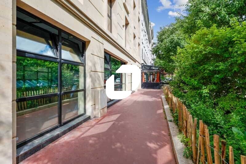 Bureau dans Levallois-Perret à louer - Photo du bâtiment - Image 2 de 16