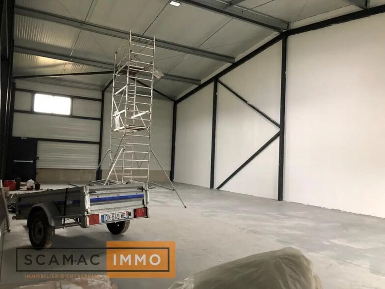 Industrial in Alfortville for sale - Interior Photo - Image 2 of 3