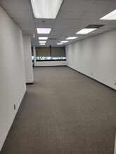 1300 Piccard Dr, Rockville, MD for lease Interior Photo- Image 2 of 5